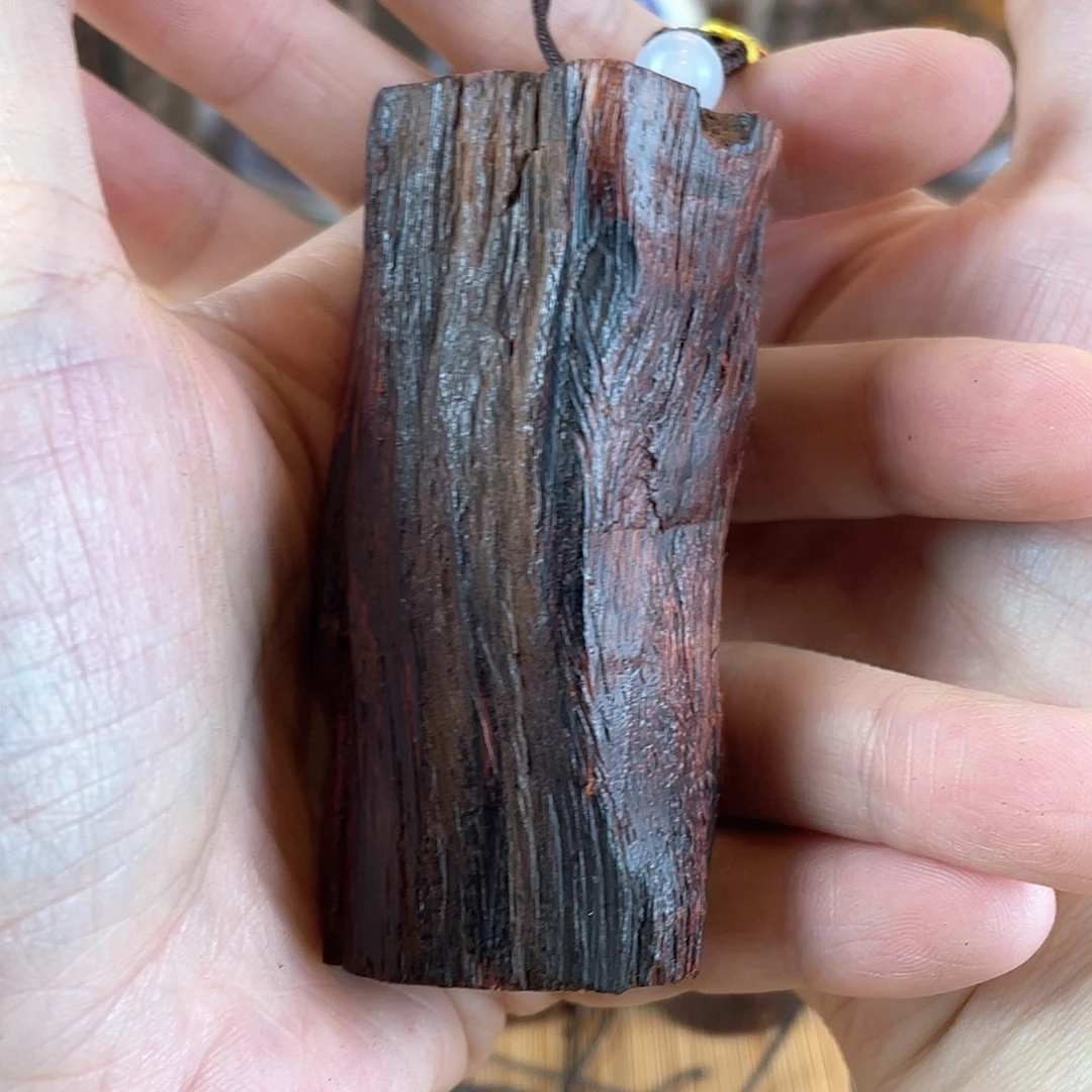 降真香把件随型老东枝红土大手把件随机发