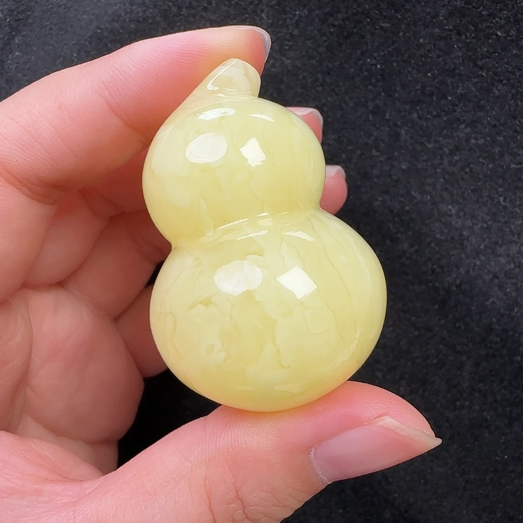 蜜蜡未镶嵌珠宝奇石