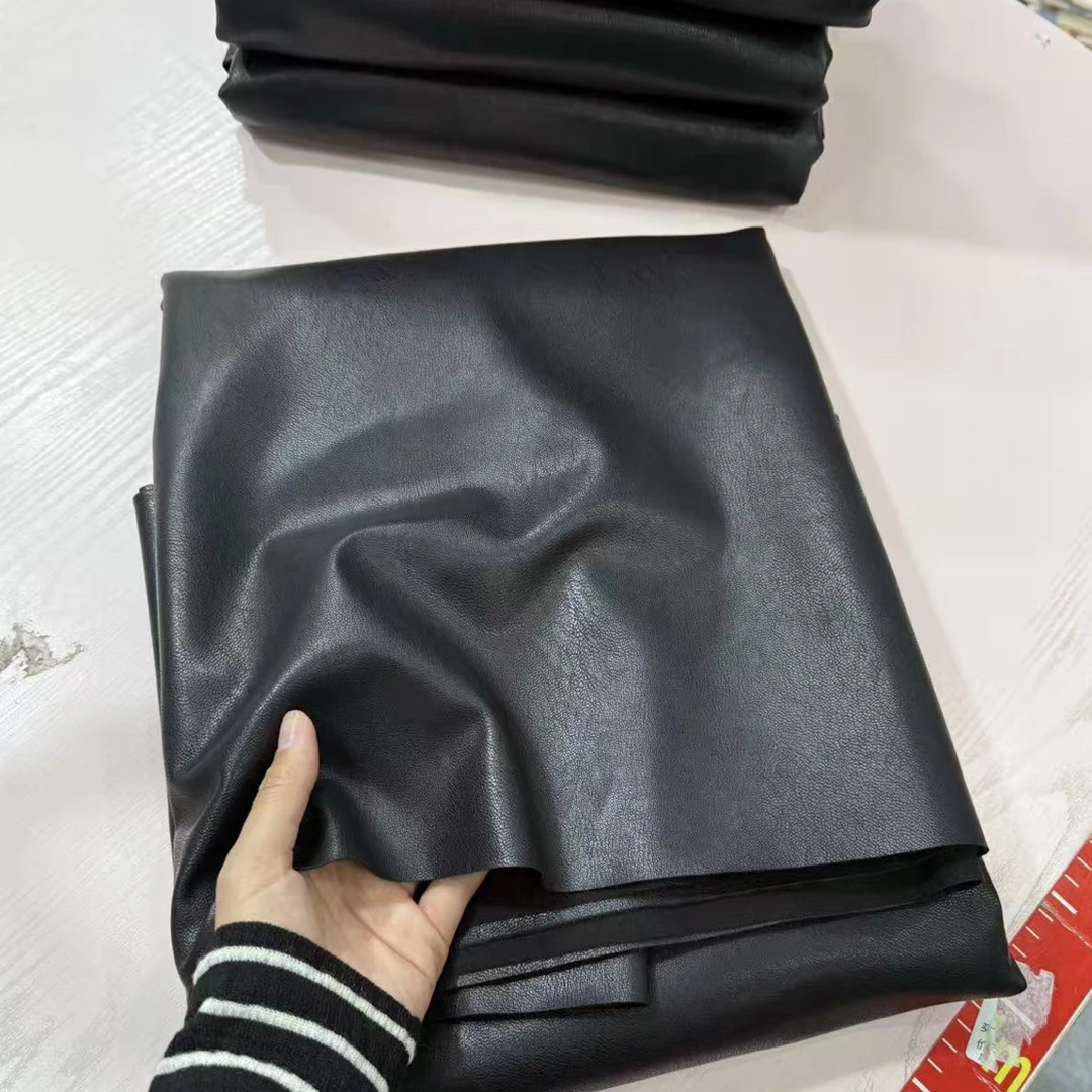 布料黑色加绒皮U微褶皱瑕疵1-1.2-1.5米多拍连裁