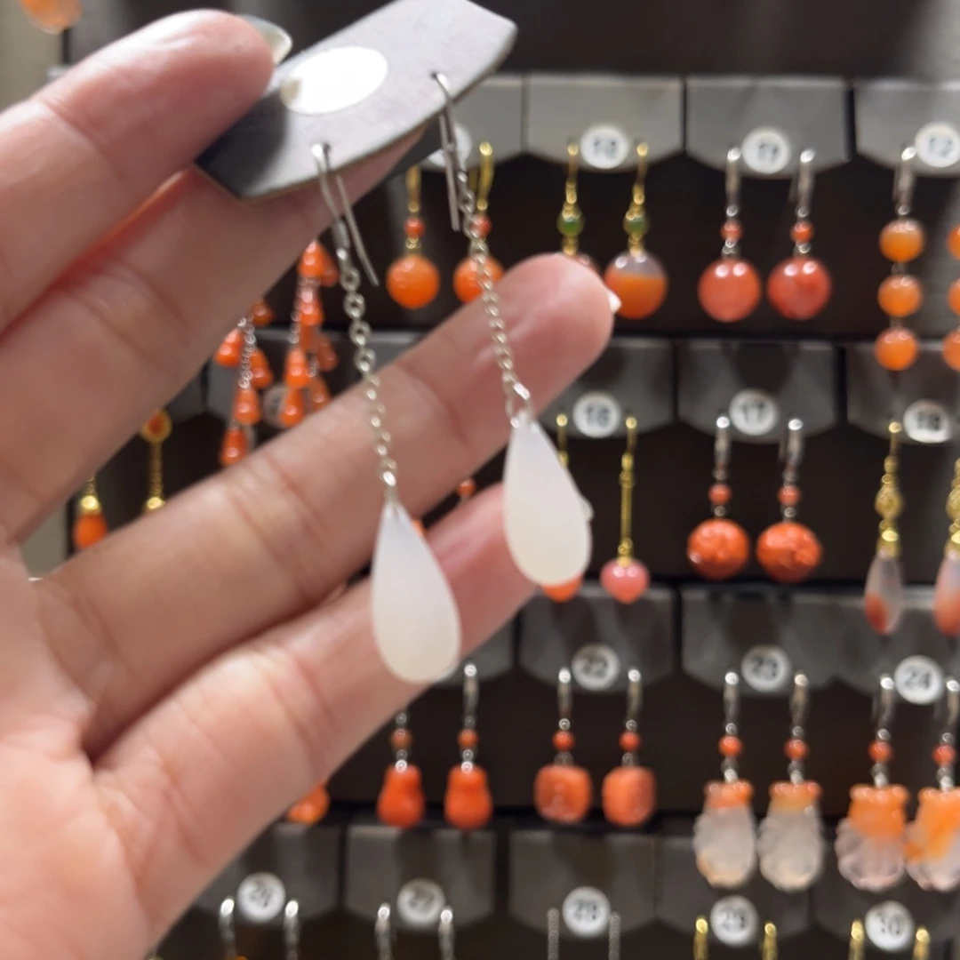 瑶***雪和田玉银S925镶嵌耳饰