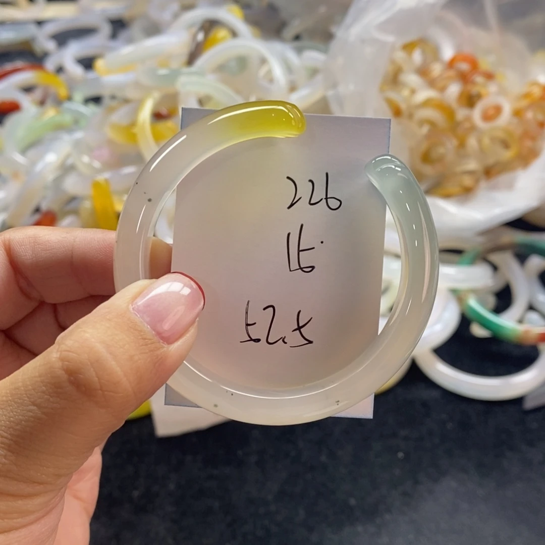 手镯玛瑙/玉髓未镶嵌226