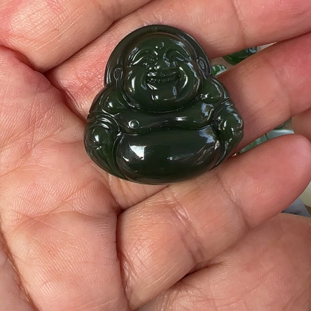 颈饰未镶嵌和田玉（碧玉）