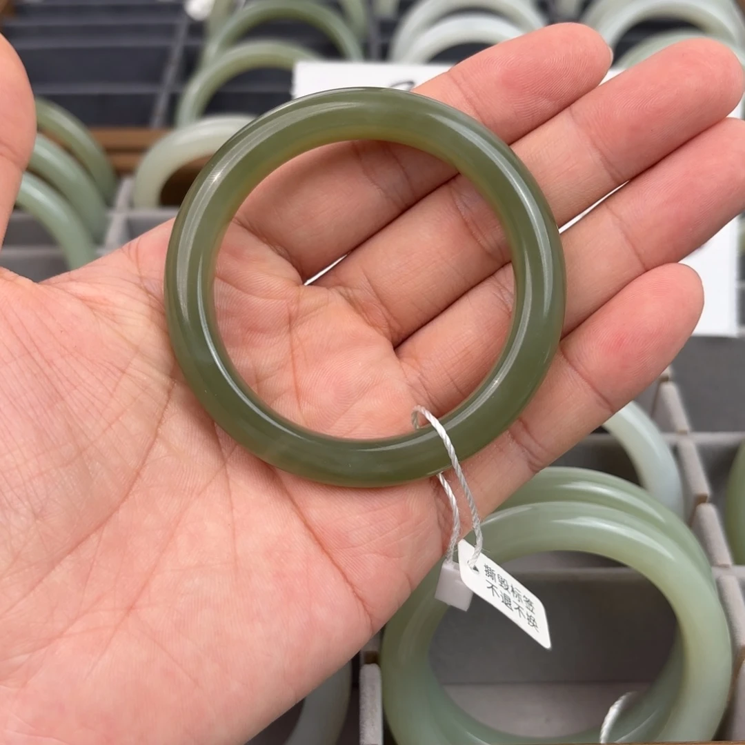 未镶嵌手镯和田玉54.3圈口 11号