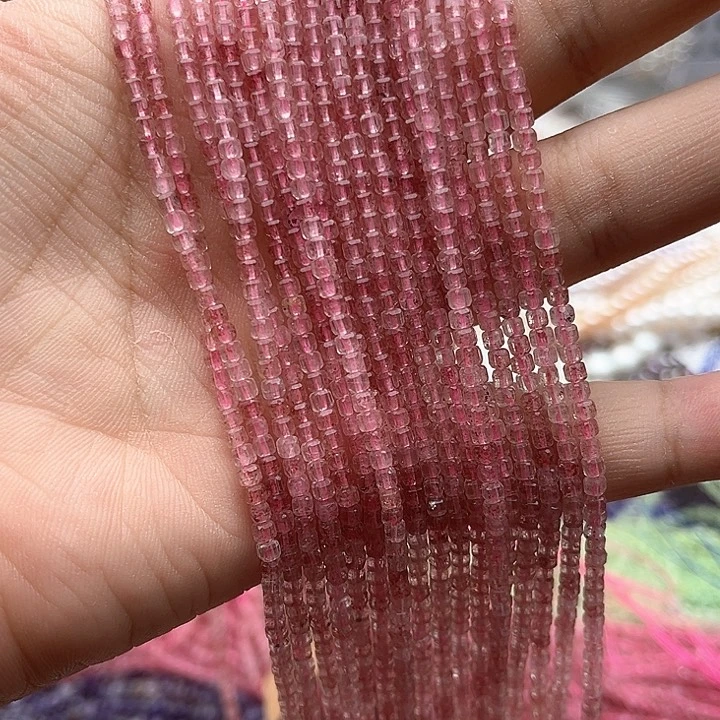 未镶嵌玛瑙/玉髓珠宝半成品一条2.5mm左右草莓晶方糖