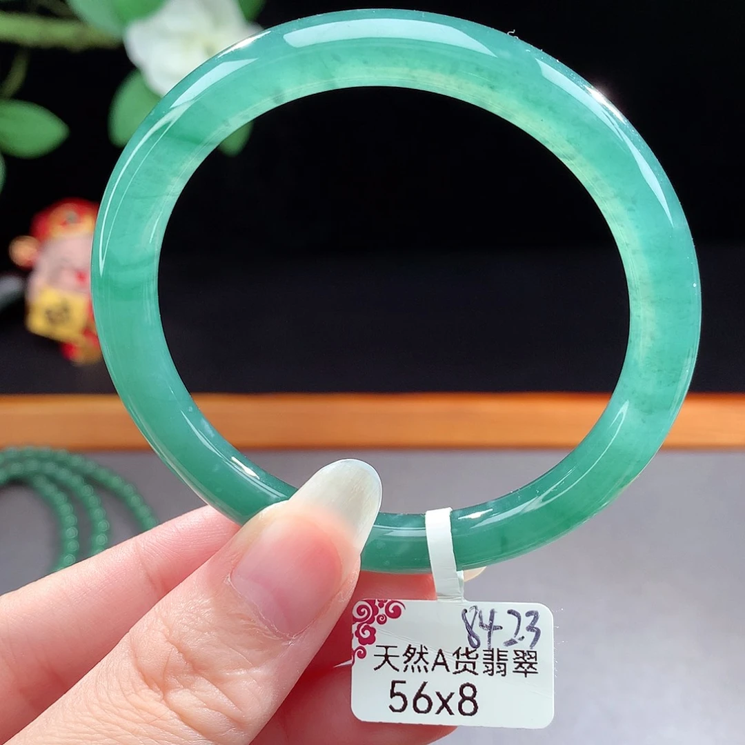 未镶嵌手镯（圆镯）翡翠
