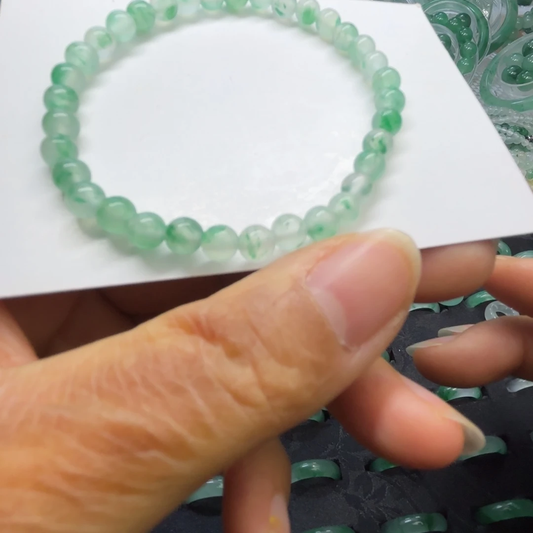 石英质玉（非洲翠）未镶嵌散珠冰飘花手串