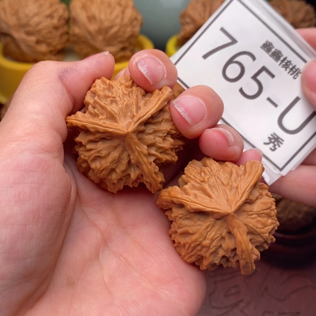 文玩核桃把件盘山奔40