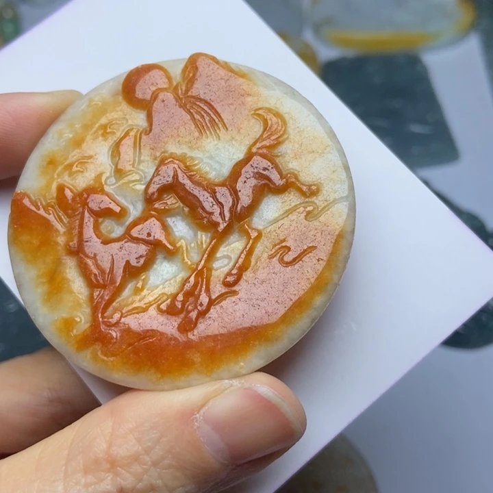 翡翠颈饰未镶嵌翡翠