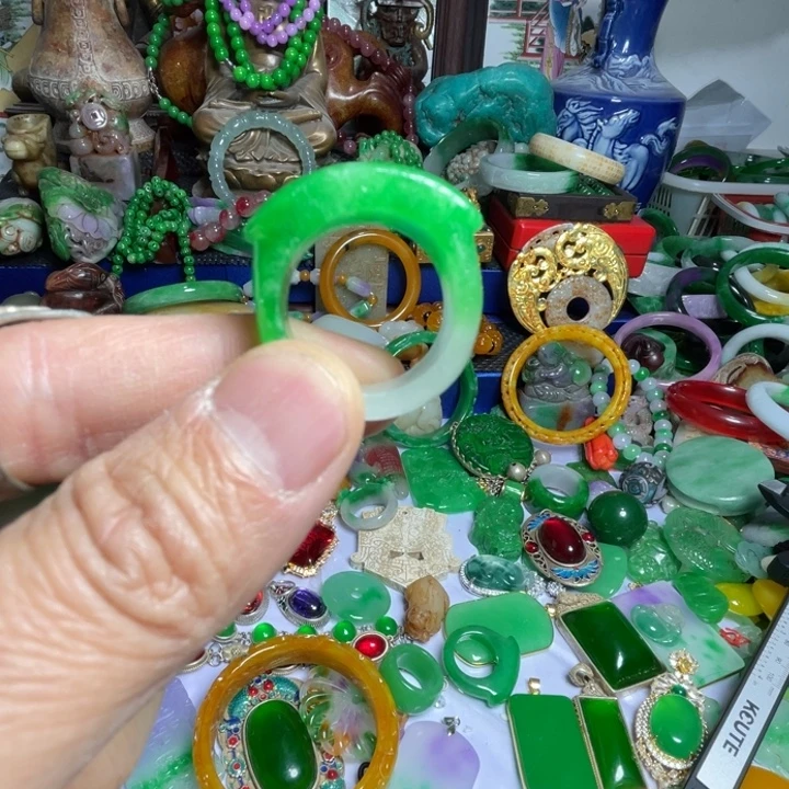 滴血莲花菩提吊坠