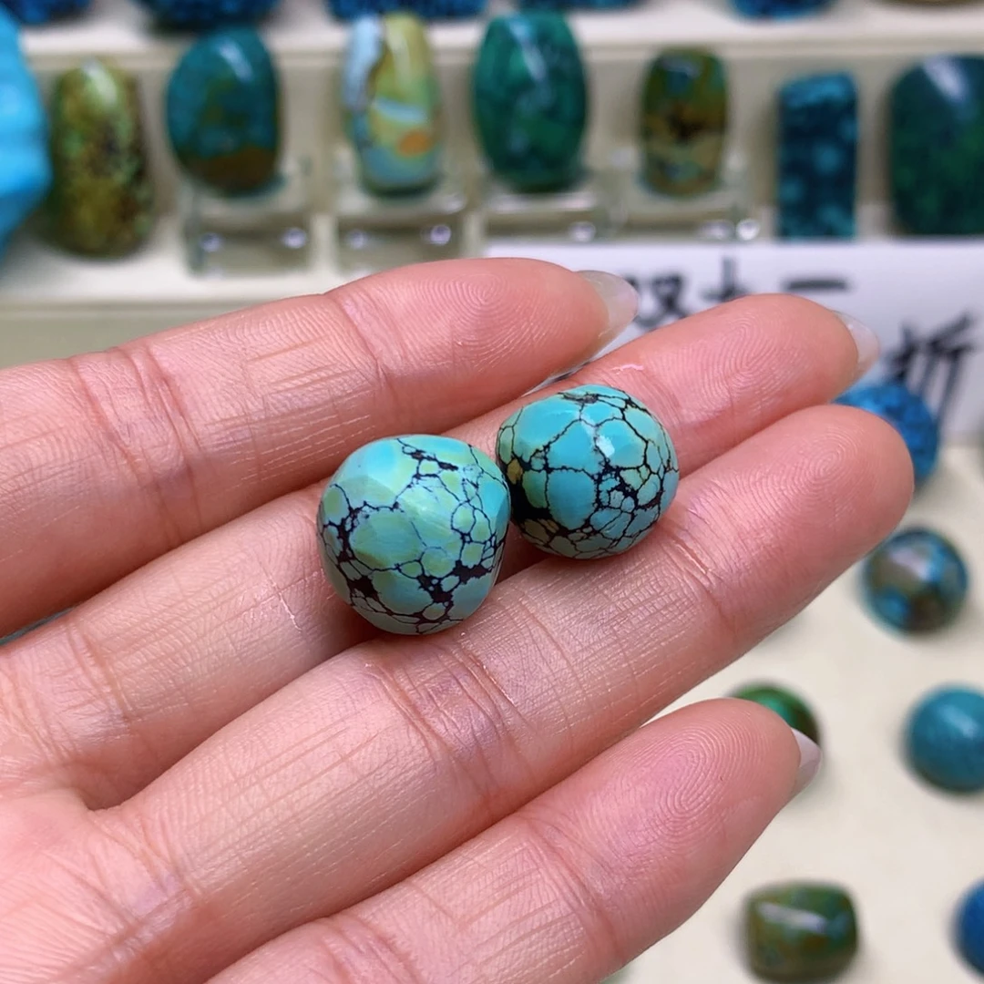 绿松石未镶嵌三彩随行