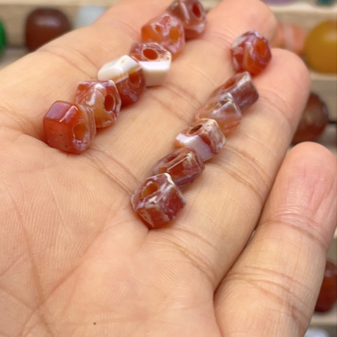 玛瑙/玉髓颈饰合金羊**趣