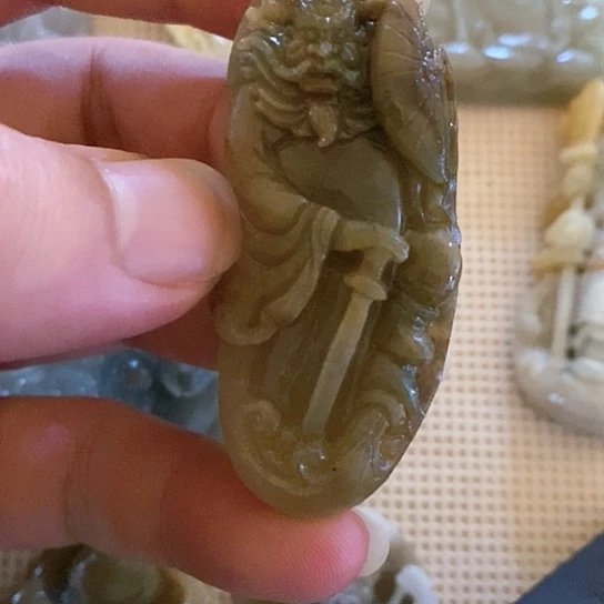 未镶嵌定制翡翠牌子