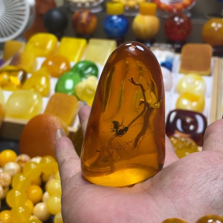 琥珀未镶嵌珠宝奇石多种规格型号可选