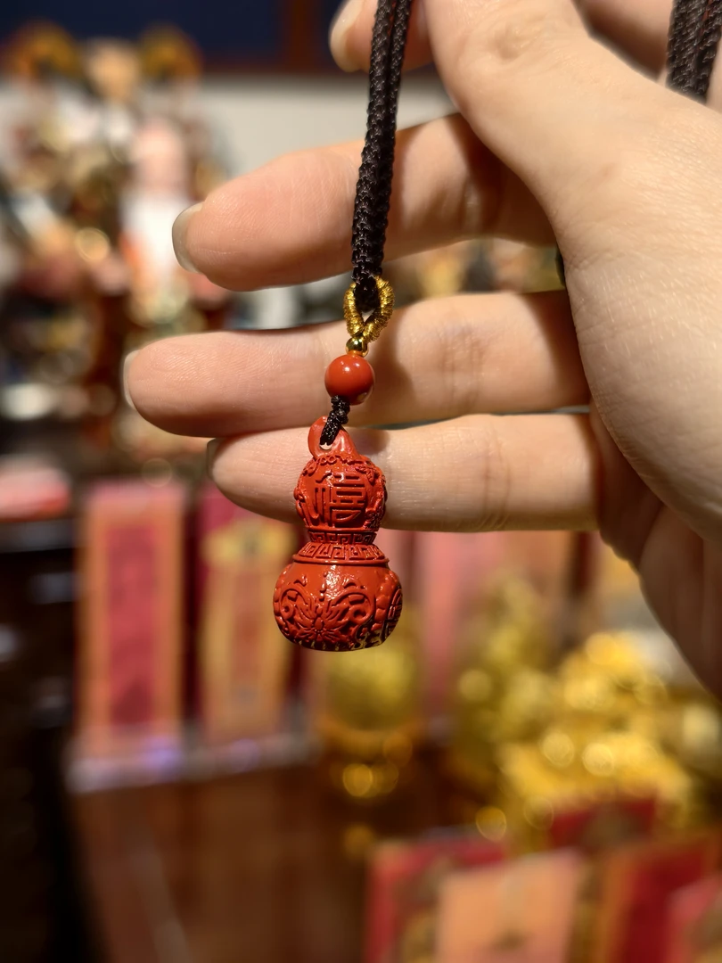 含辰砂工艺品天然朱砂开盖葫芦吊坠 （内有秘密）高含砂量（已开灯）