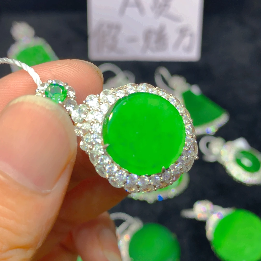 颈饰银S925镶嵌翡翠