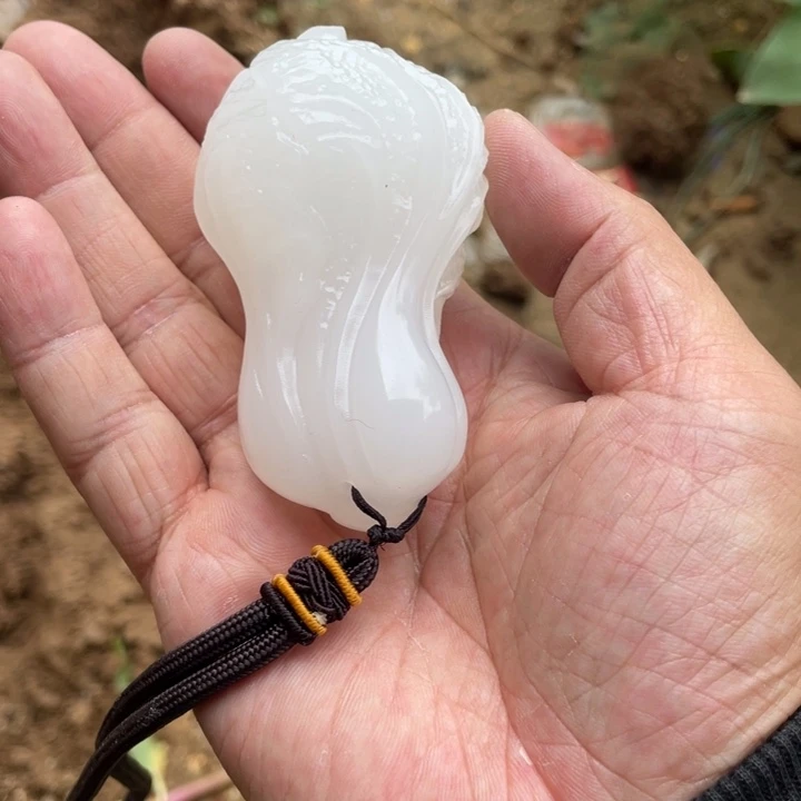 玉白雪公主白菜手把件