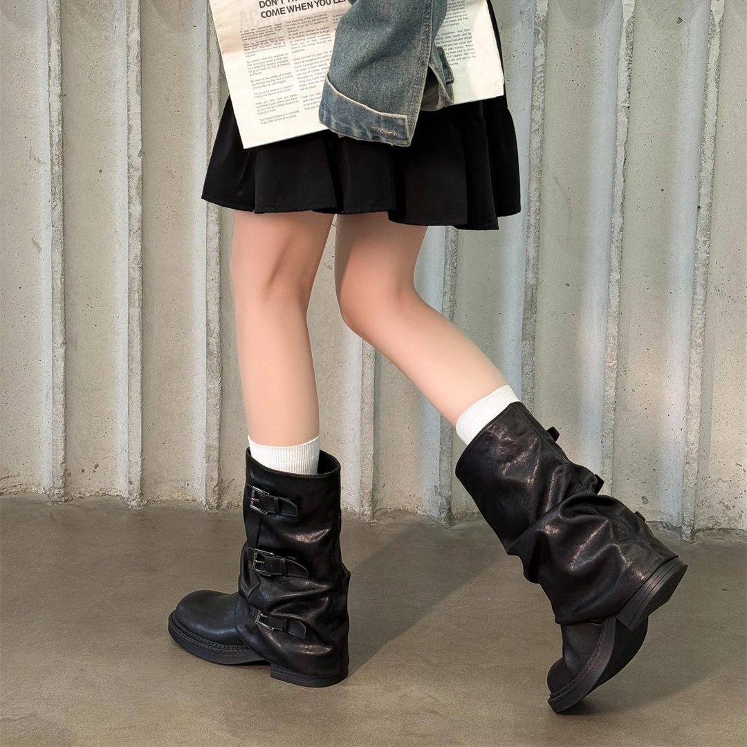 褶皱皮带扣外穿厚底西部牛仔靴女款2025秋季时尚百搭英伦风时装靴