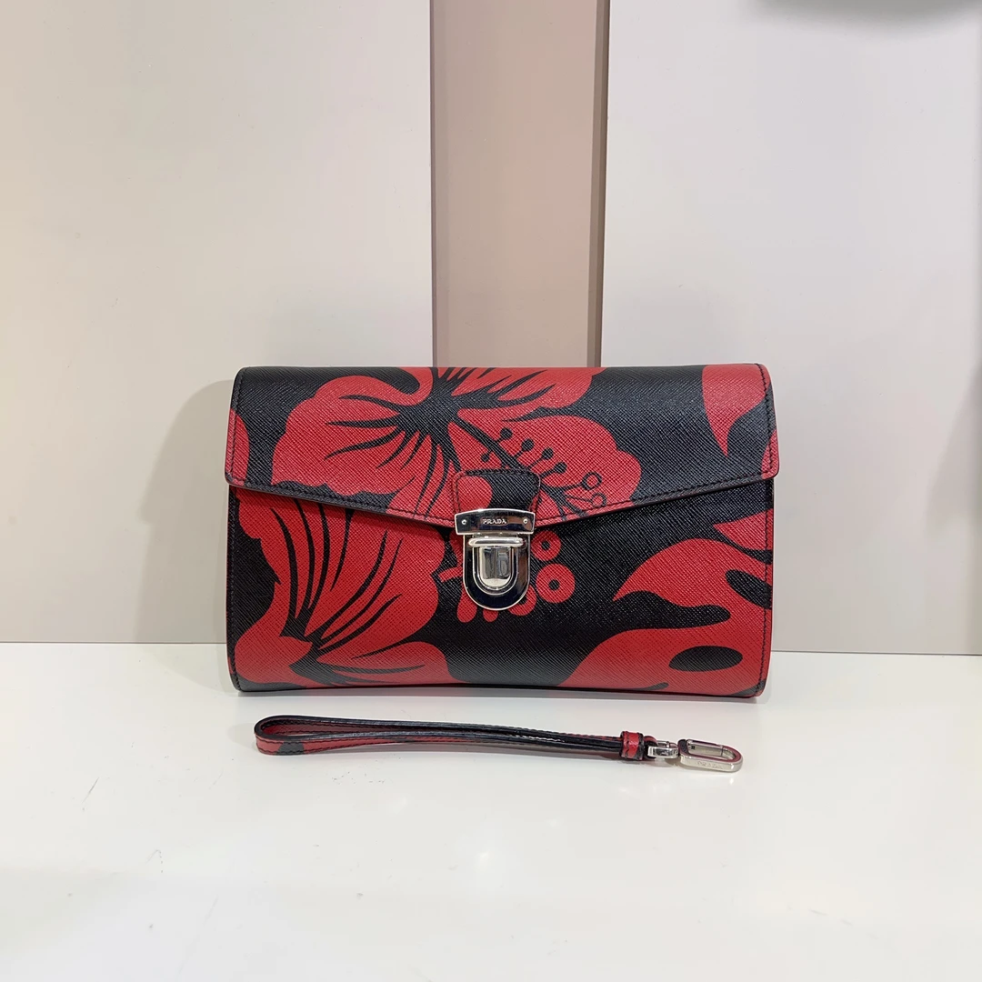 95新 Prada/普拉达 普拉达链条手拿包 cj4927