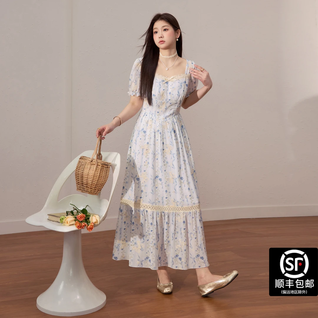 蓝语大码女装温柔优雅显瘦绣花连衣裙2025夏季掐腰遮肚漂亮a字裙