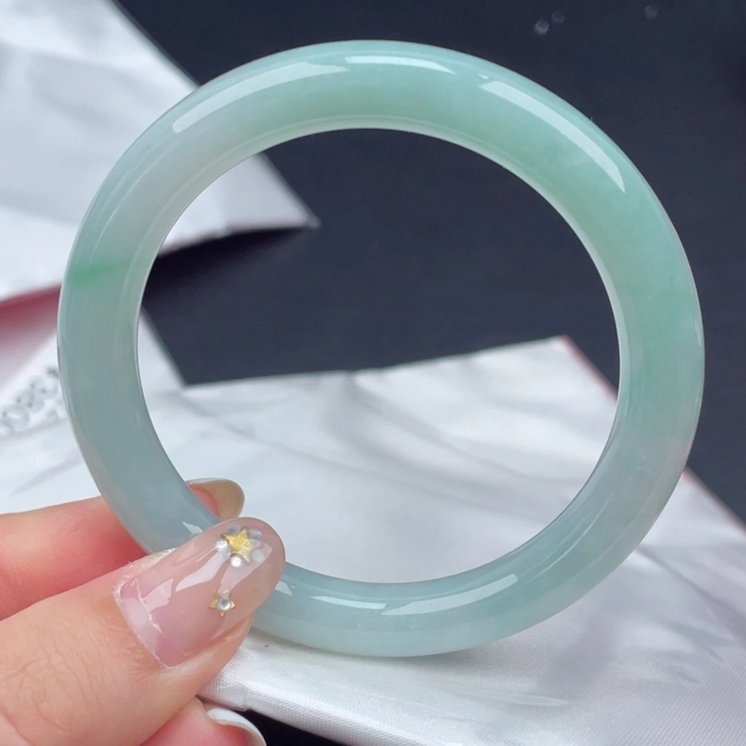 翡翠手镯未镶嵌54圆条