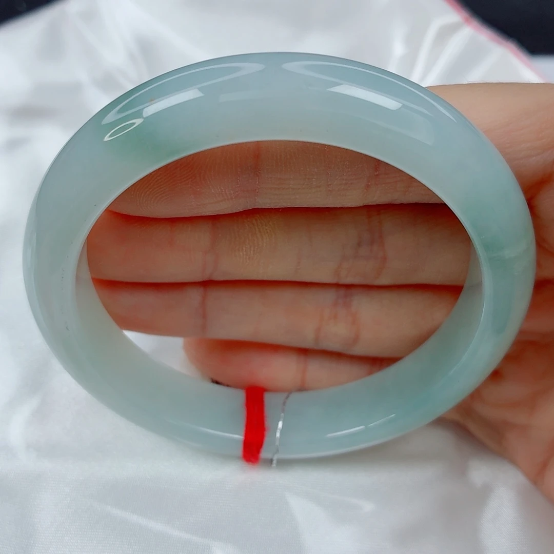 翡翠未镶嵌手镯58正圈，胶润细腻，完整，023