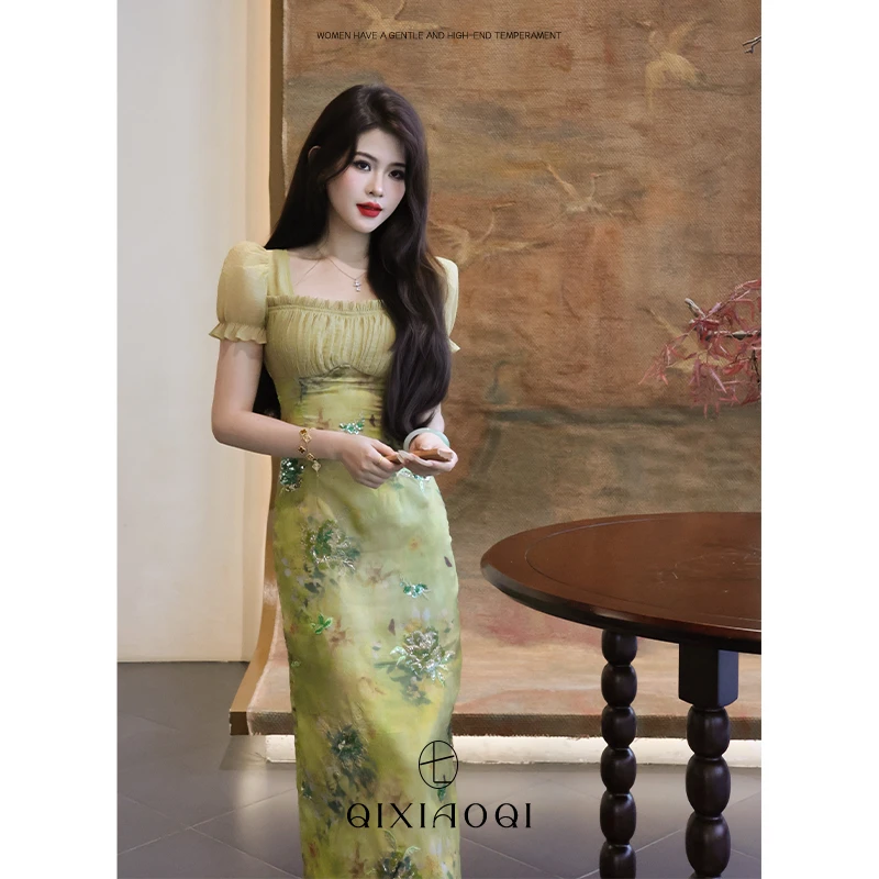 七小七Sicily【赫斯庄园】法式绿色方领重工钉珠连衣裙女收腰显瘦夏
