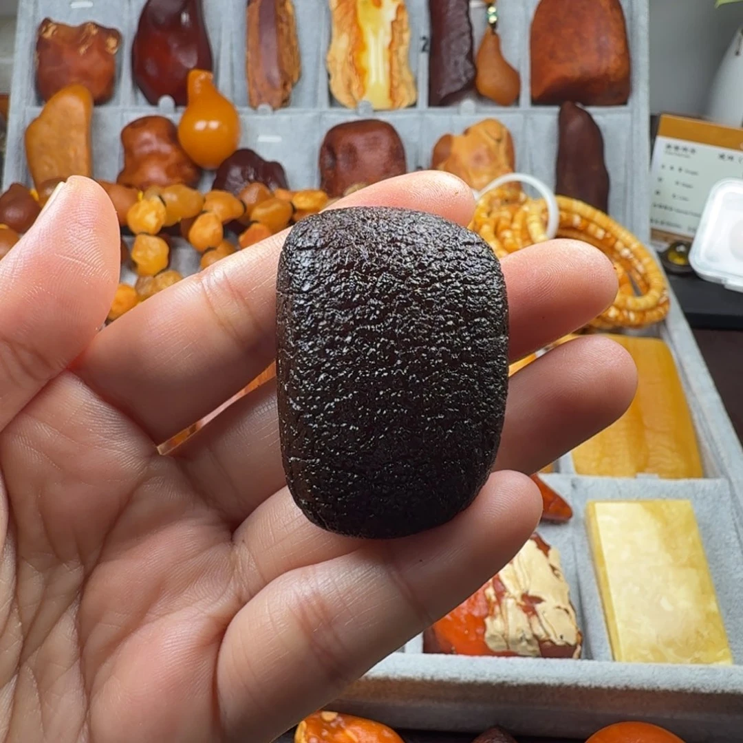 定制琥珀未镶嵌荔枝皮黑蛋