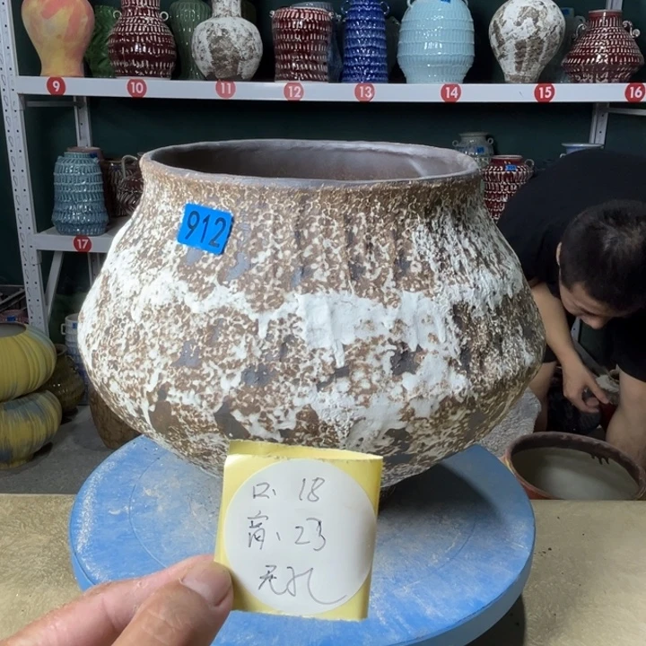 景德镇陶瓷花盆花器912