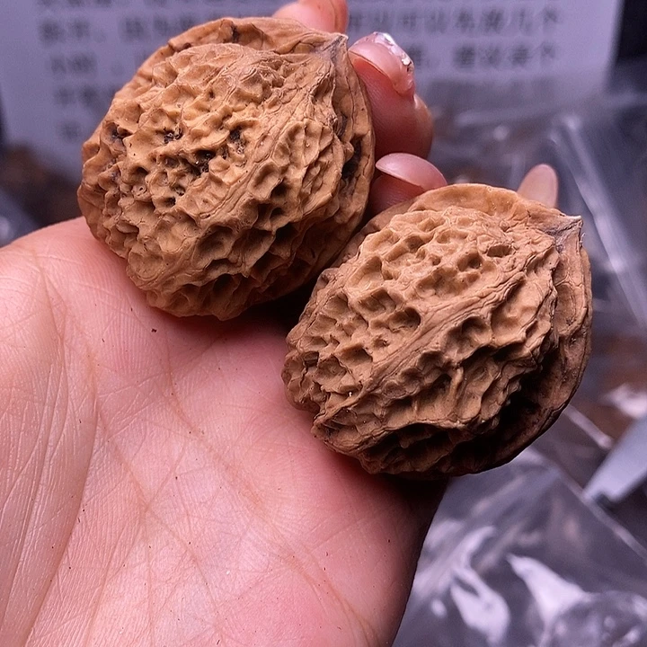 核桃云南野生铁核桃60号40mm