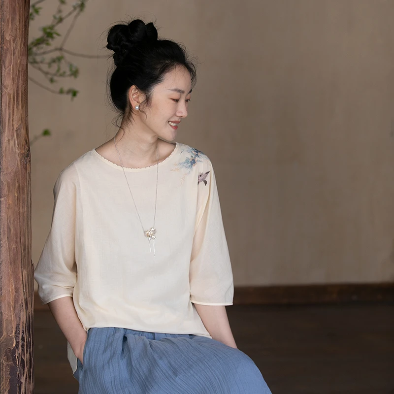 牧衣游原创 手工刺绣100支新疆棉套头衫女简约百搭圆领上衣 霁雨