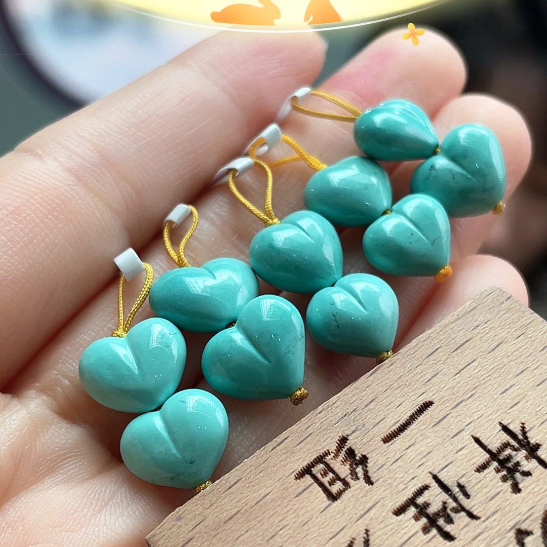 未镶嵌绿松石颈饰
