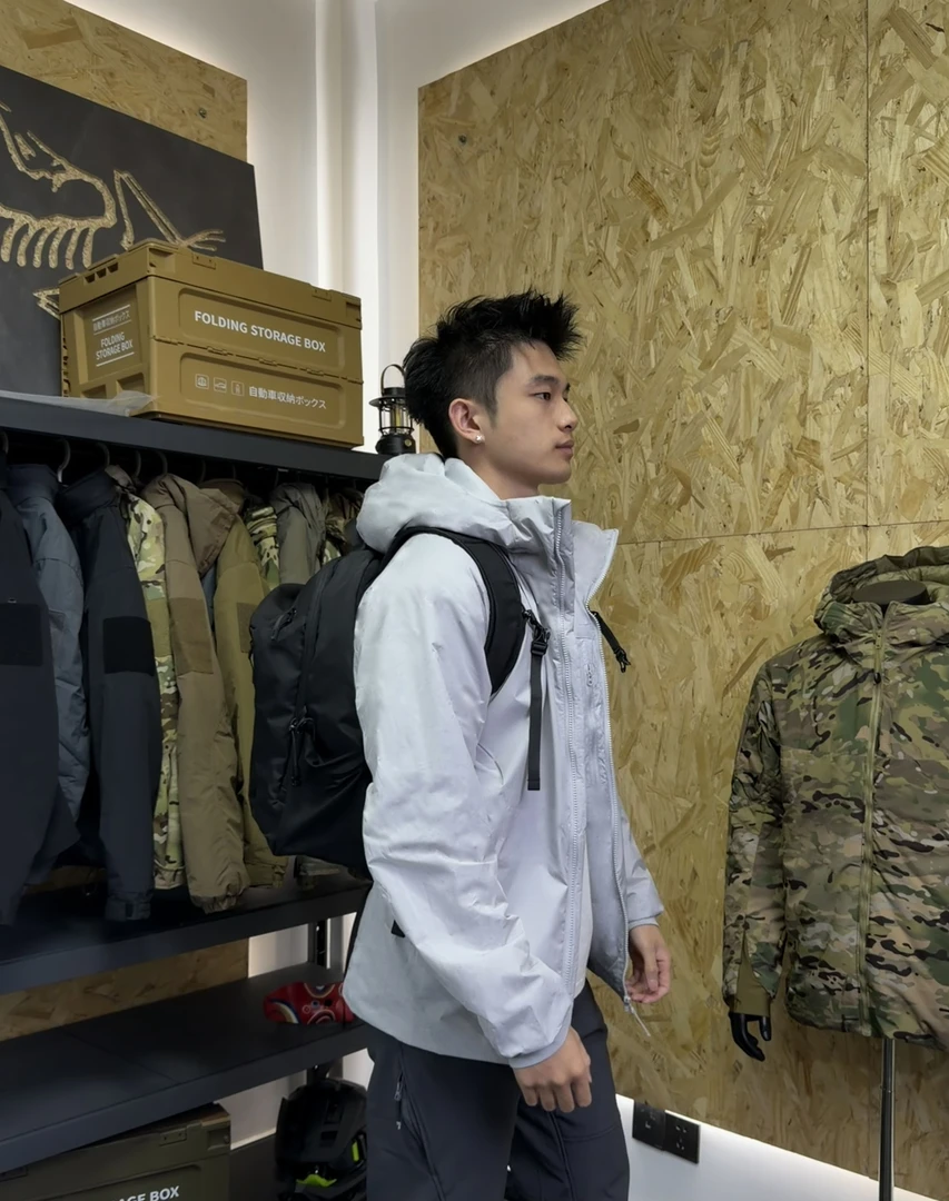 【TUG】阿童木户外硬汉新科技棉防水多裁片轻量化连帽棉服冲锋衣