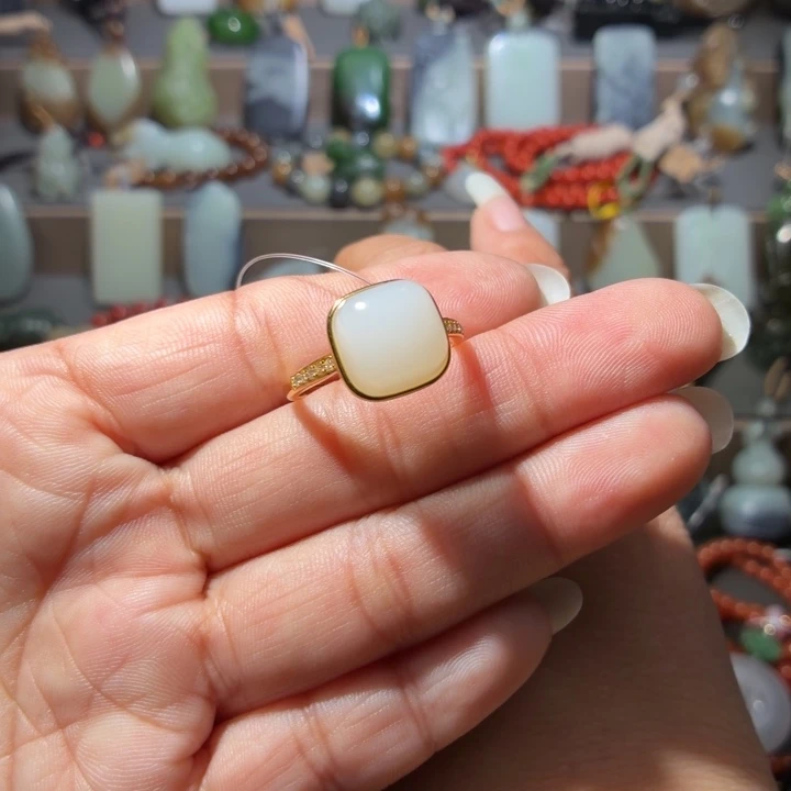 和田玉银S925镀金镶嵌颈饰