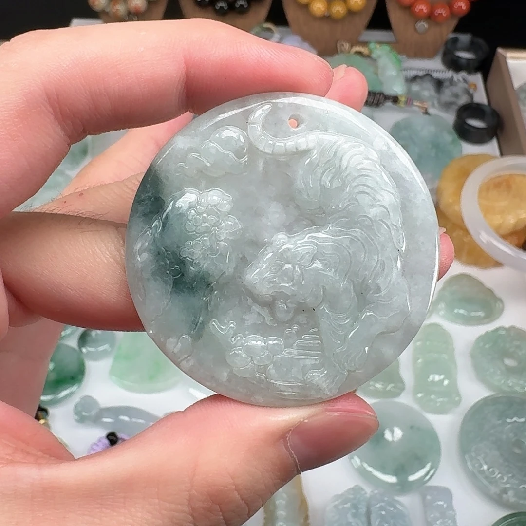 颈饰未镶嵌翡翠…..41