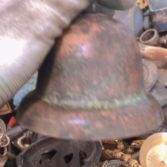 军***闪电购铜摆件工艺品