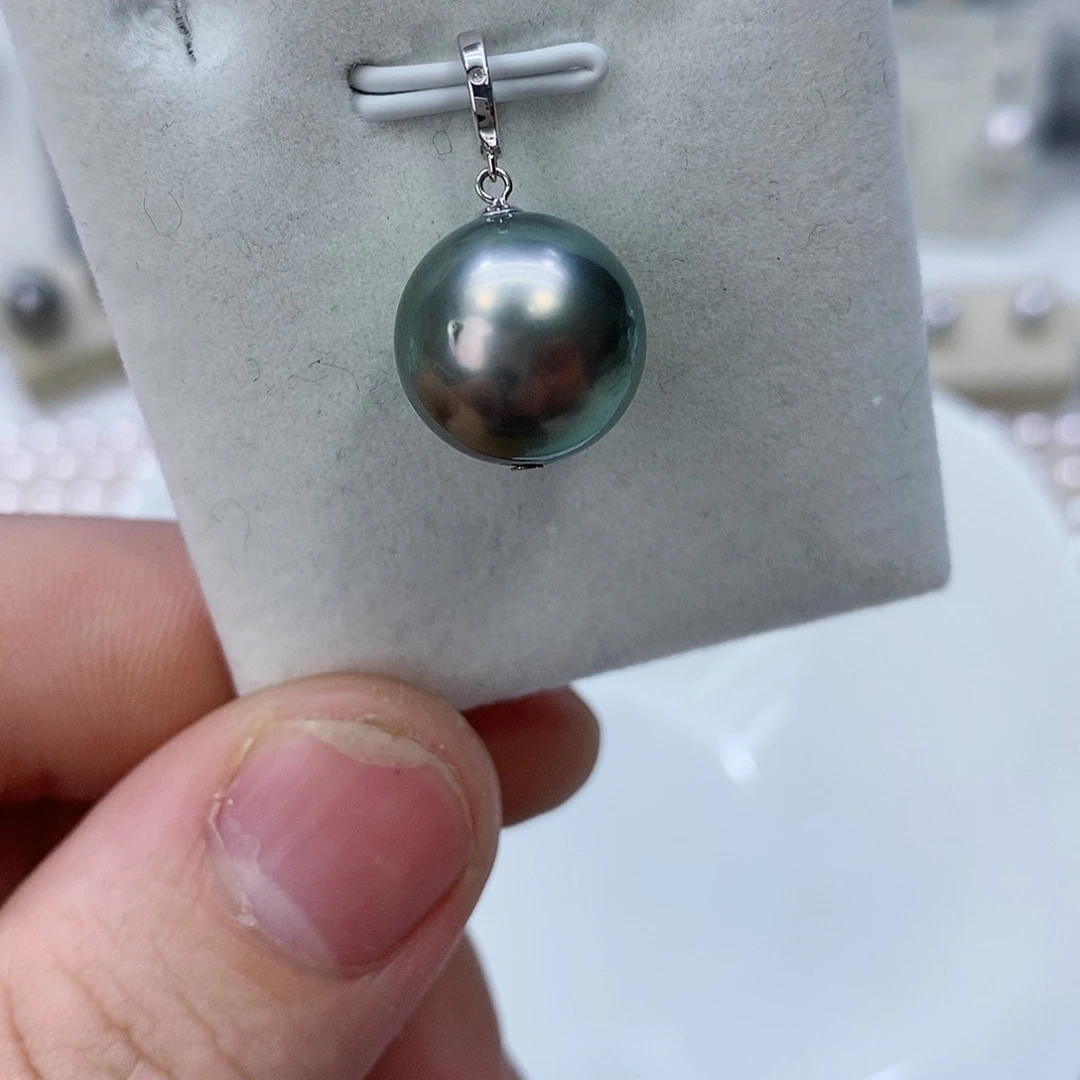 海水珍珠颈饰18K金镶嵌