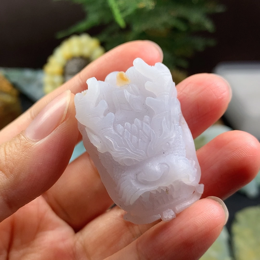 未镶嵌定制翡翠龙