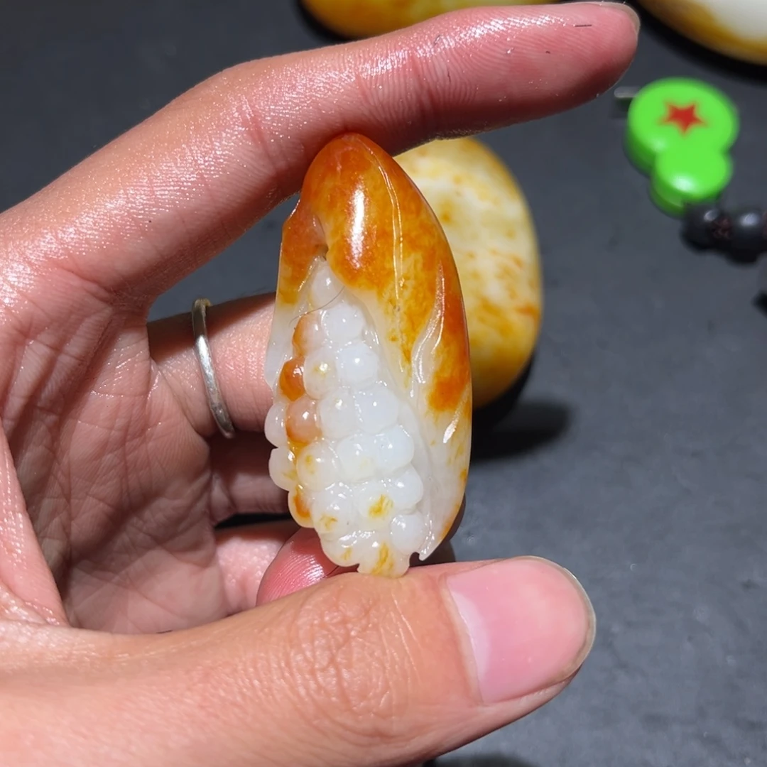 和田玉未镶嵌珠宝奇石