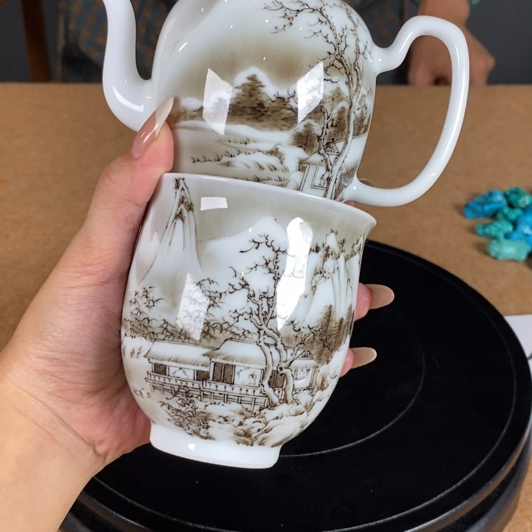 自***鹰九鸣瓷艺人九鸣瓷艺人