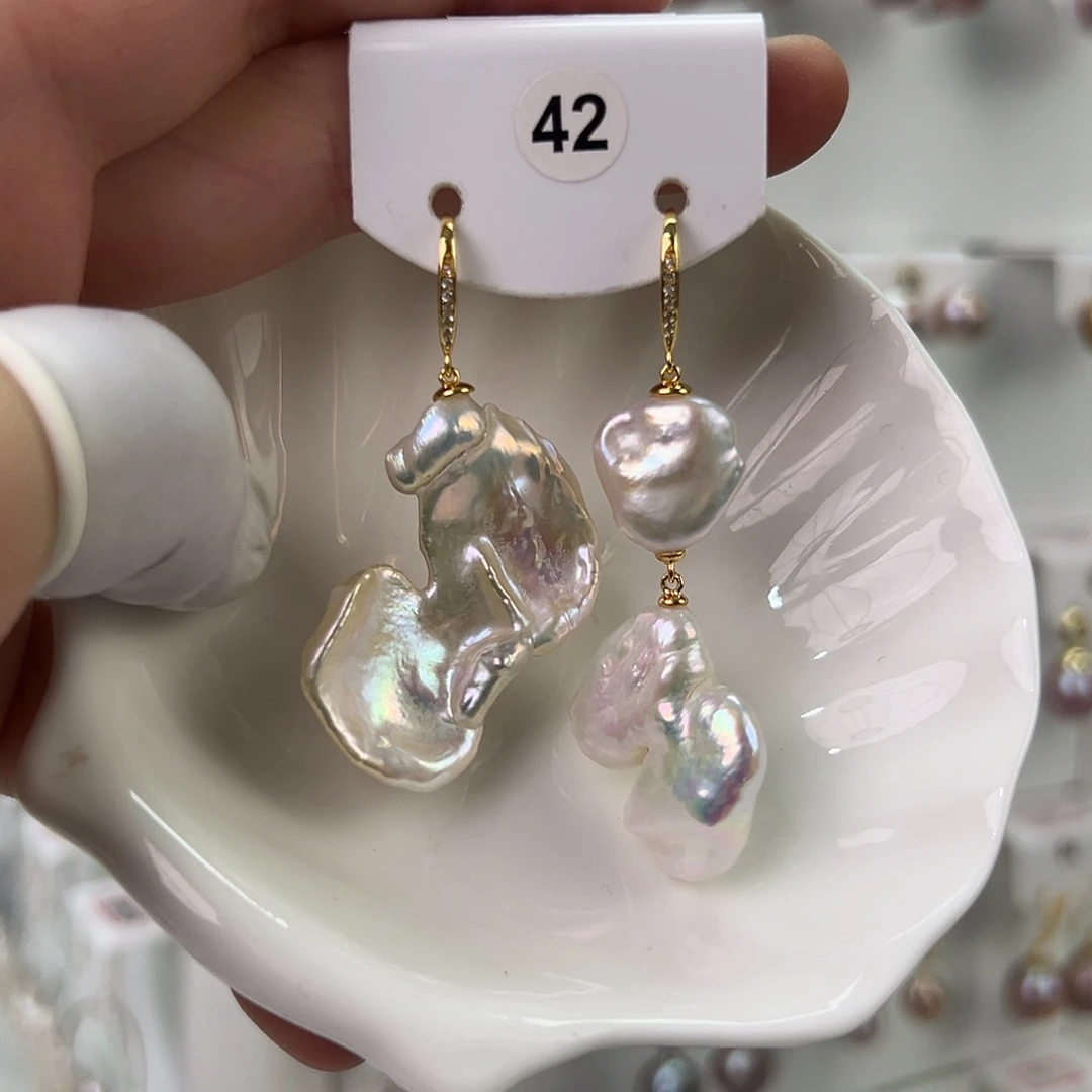 非金属巴洛克花瓣耳饰