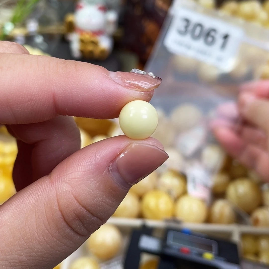 蜜蜡未镶嵌珠宝奇石沁9.4