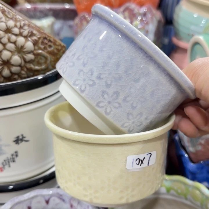 凑9块包邮，有孔，陶瓷花盆