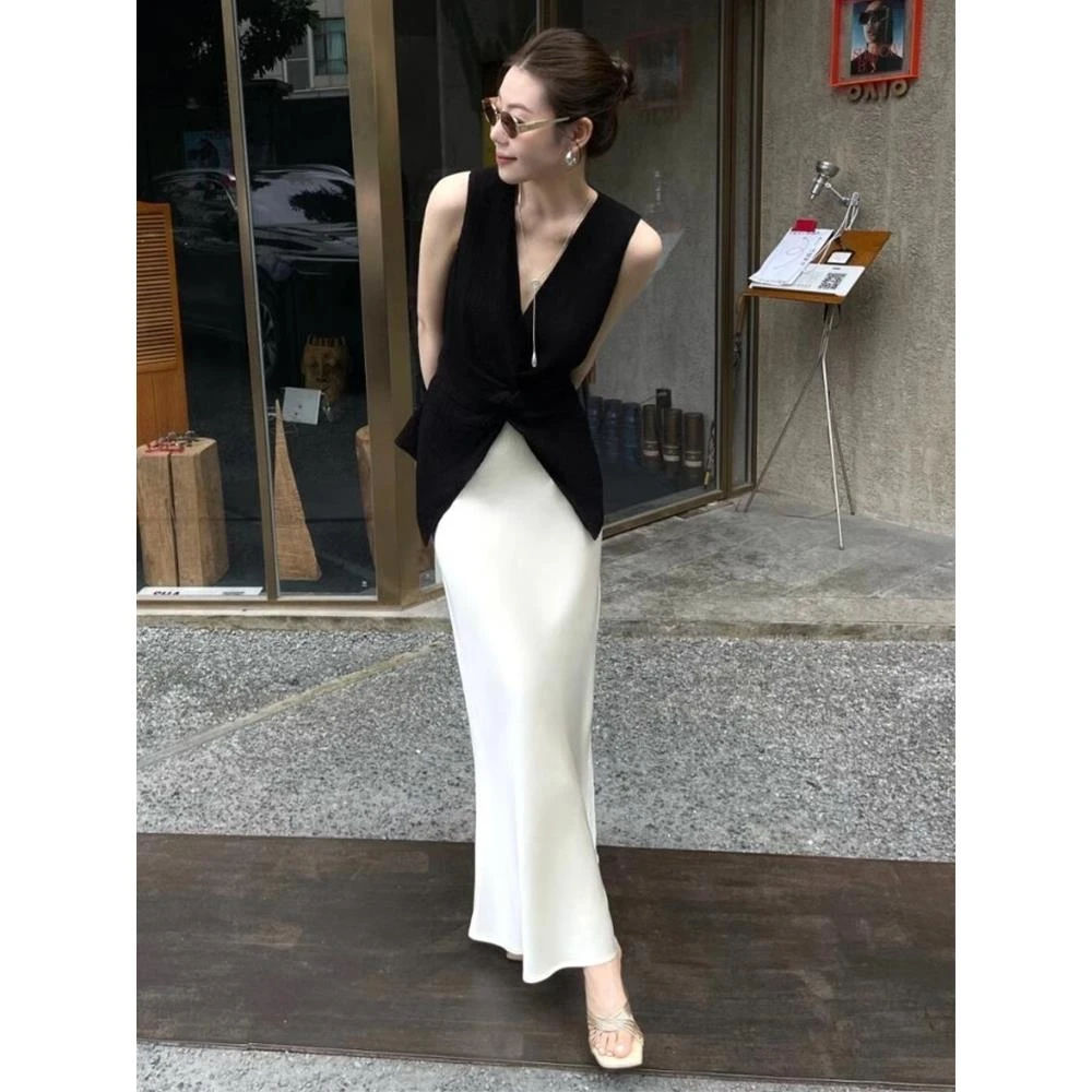 2025新款大方得体穿搭高级感冷淡系独特别致黑色无袖连衣裙子套装