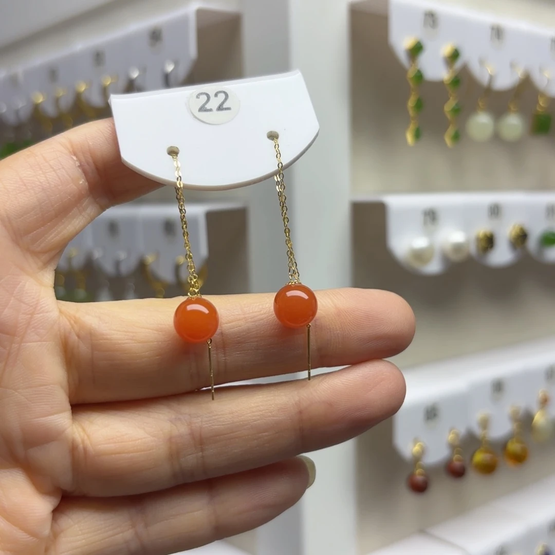 18K金镶嵌南红玛瑙耳饰