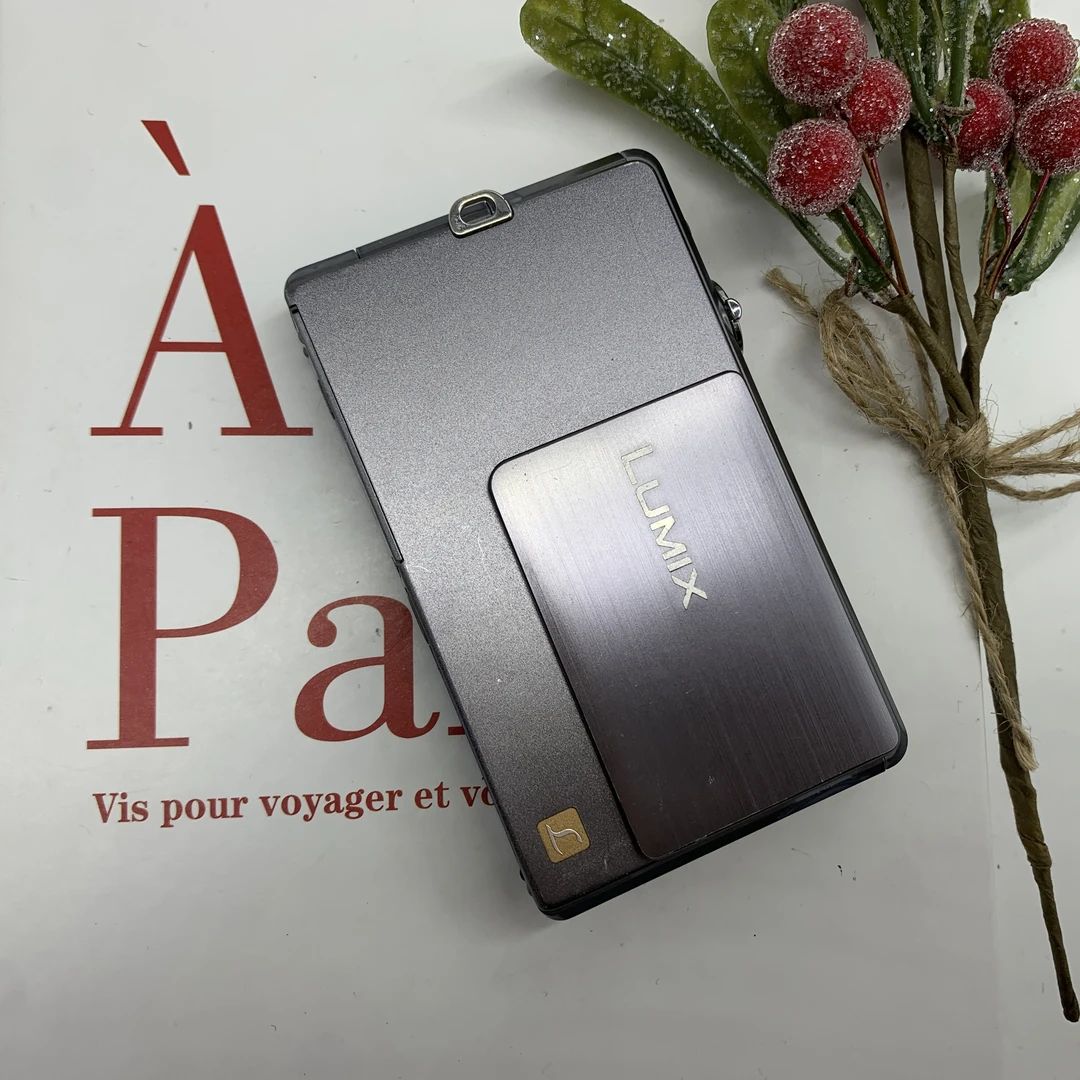 95新 Panasonic/松下 FP3 1410万像素 4倍光学变焦（no退no换）