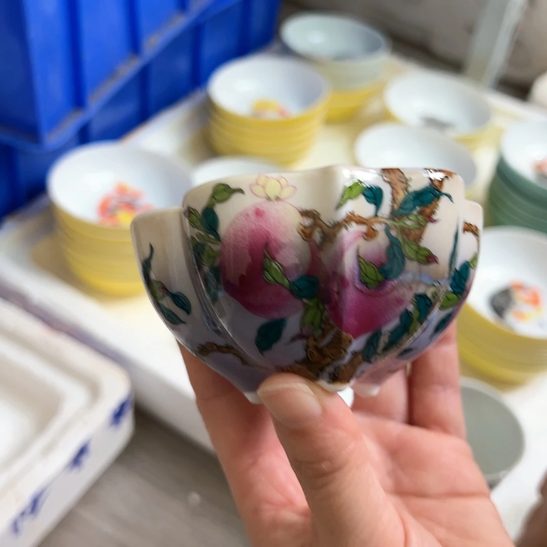 瑕疵瑕疵明显陶瓷
