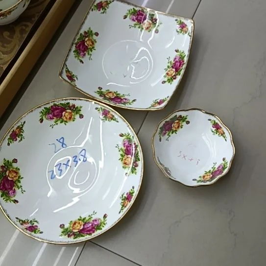 月***心红拍金玫瑰骨质瓷餐具