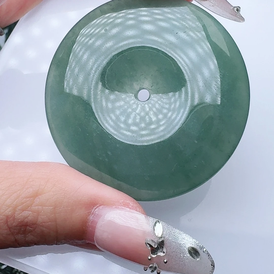 翡翠未镶嵌颈饰天然的A货翡翠多样性发其一