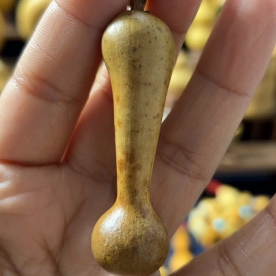 大叶紫檀（黑酸枝木类）