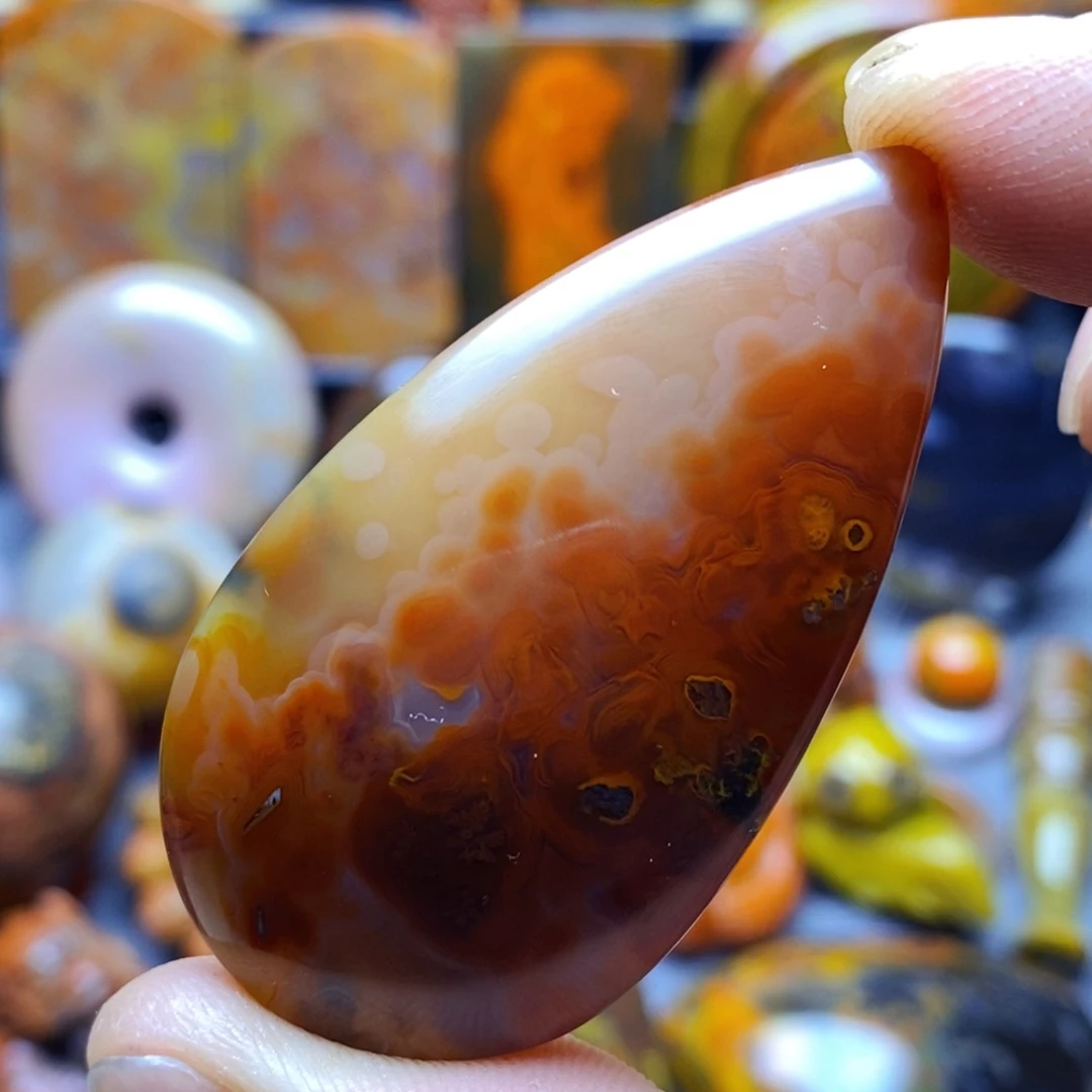 玛瑙/玉髓颈饰未镶嵌